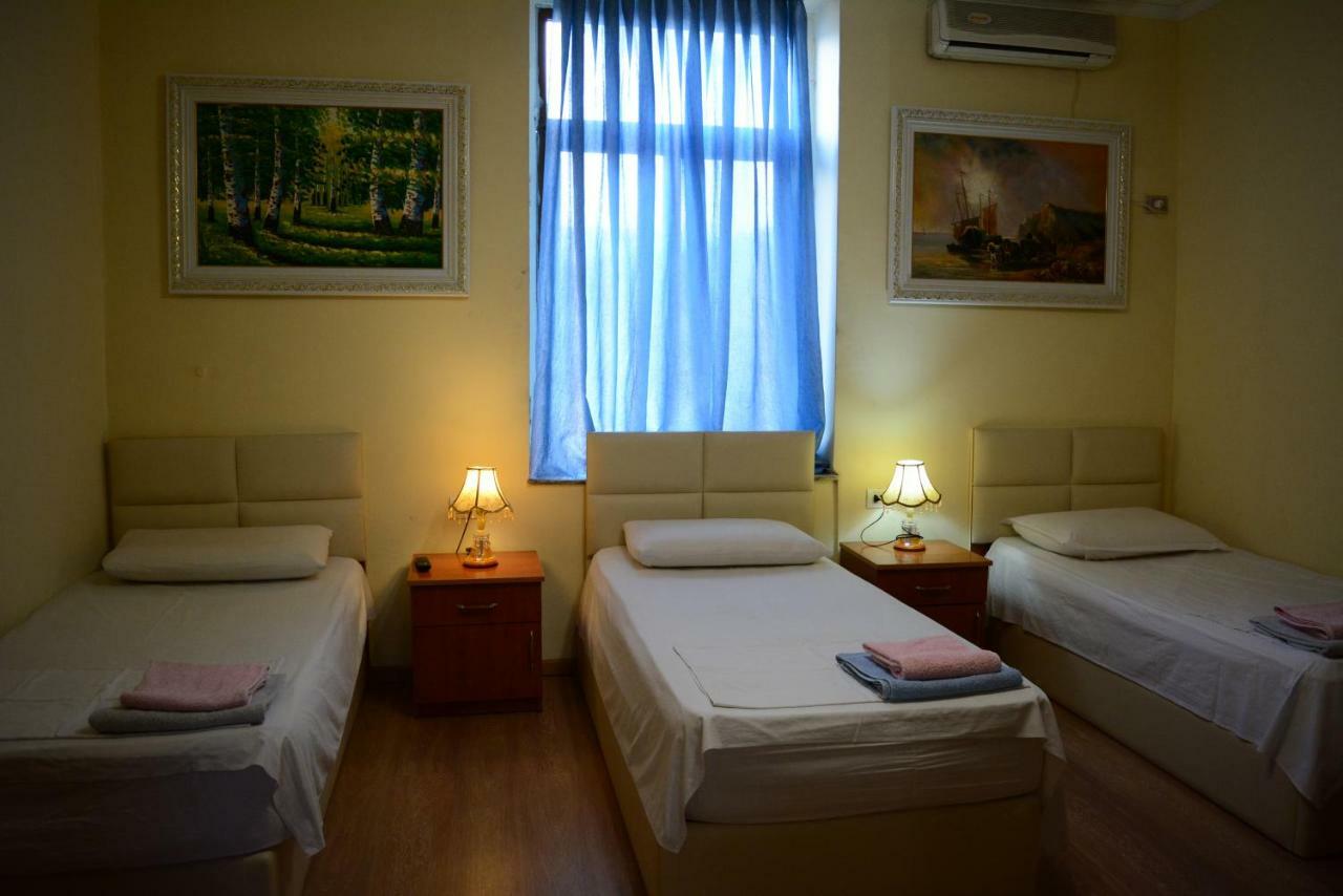 Hotel Republika Tirana Buitenkant foto
