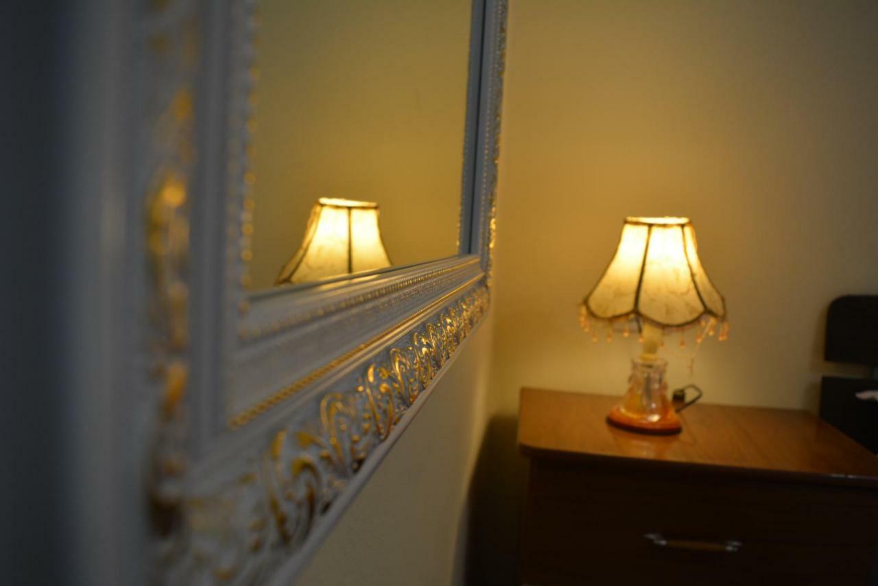 Hotel Republika Tirana Buitenkant foto